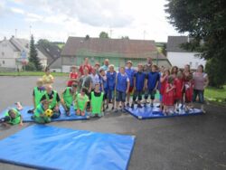 Teilnehmer beim Ferienpass Menschenkicker Turnier in Waldaubach